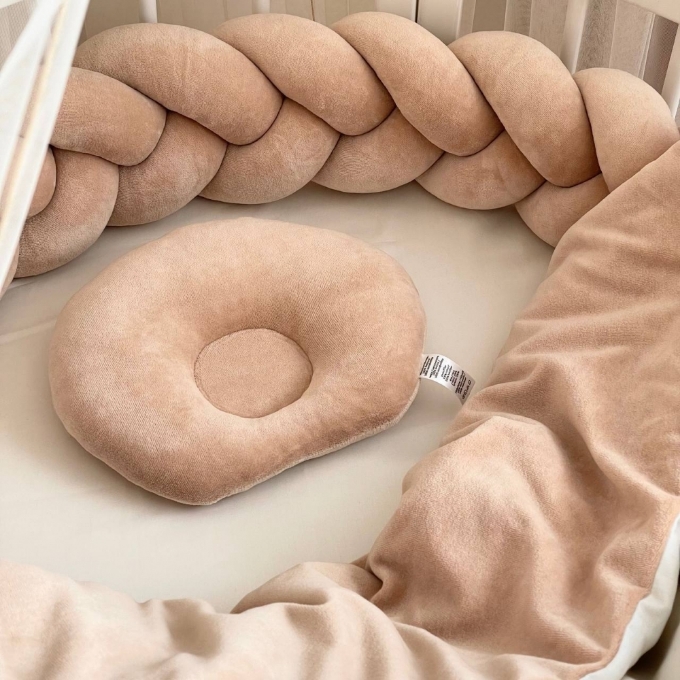Set lenjerie Patut bebe din 6 piese, Ursulet crem (14)